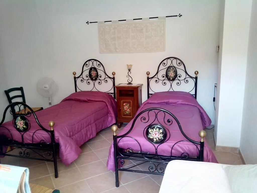 Agriturismo Sas Damas Chiaramonti 0*,  Italia